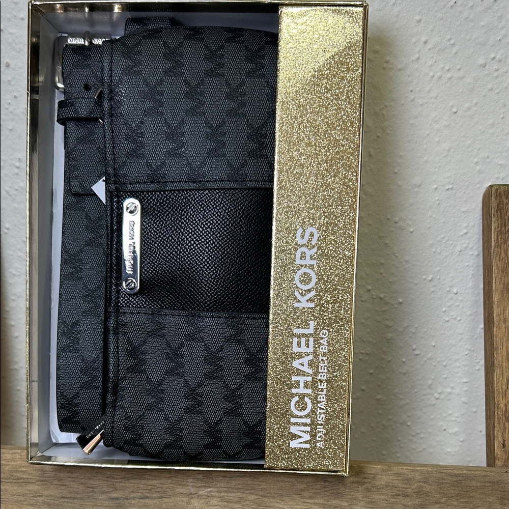 Michael Kors Adjustable Black Patterned Belt Bag - Picture 5 of 5
